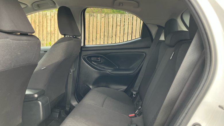 Toyota Yaris 1.5 Hybrid Design 5dr CVT Hybrid Hatchback